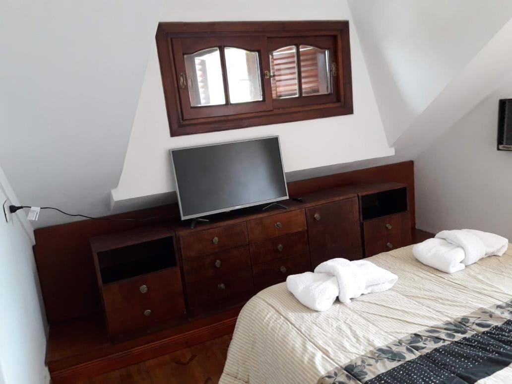 Posada Villa Club, Apart 3 Cerca Del Aeropuerto El Palomar Hurlingham 外观 照片
